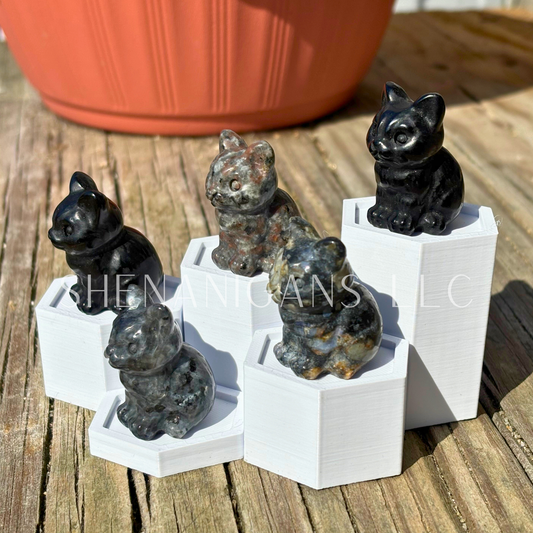 Chunky Sitting Cats - Small - Crystal Carving