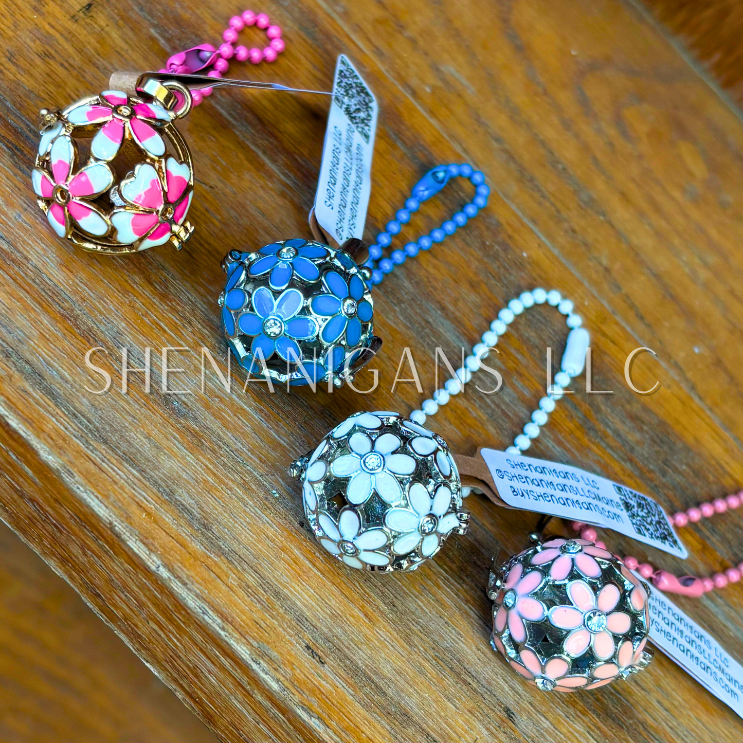 Flower Cage Crystal Holder Pendant – Adjustable Cage for Interchangeable Crystals