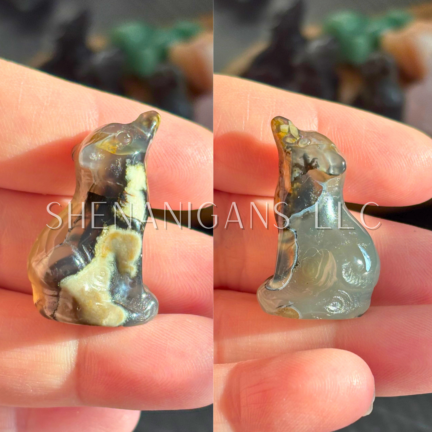 Howling Wolf - Small Carving