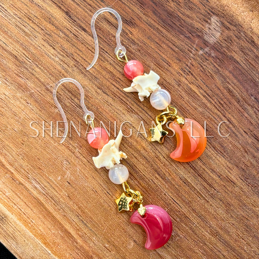 Yuanyuan Agate Crescent Moon Earrings with Rattlesnake Vertebrae