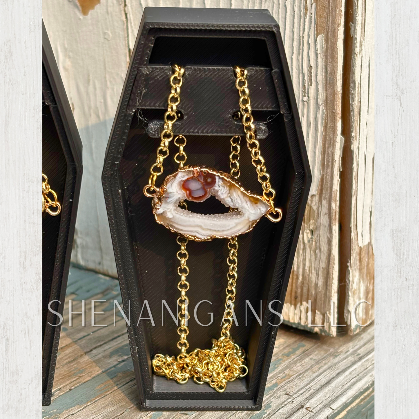 Druzy Agate Slice Necklace – Natural Crystal with Gold Hammered Chain