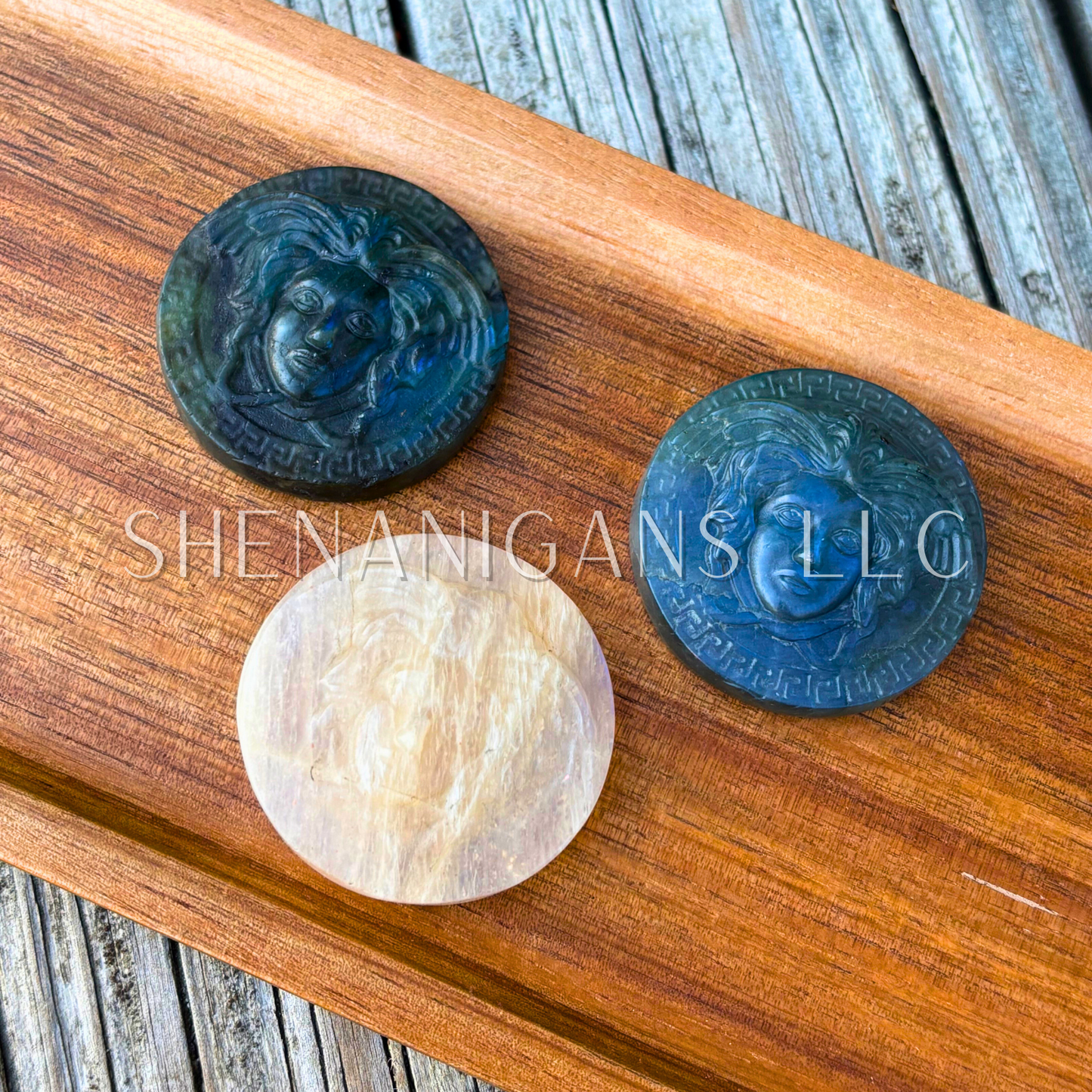 Medusa - Flat Carving