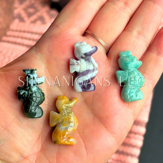 Sea Horse- tiny- Crystal Carving
