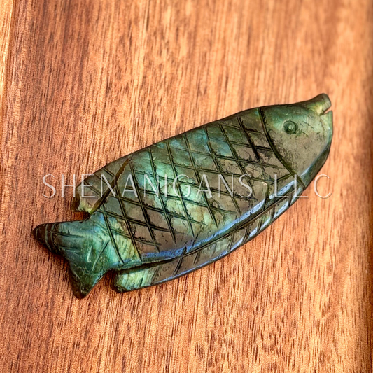 Labradorite fish