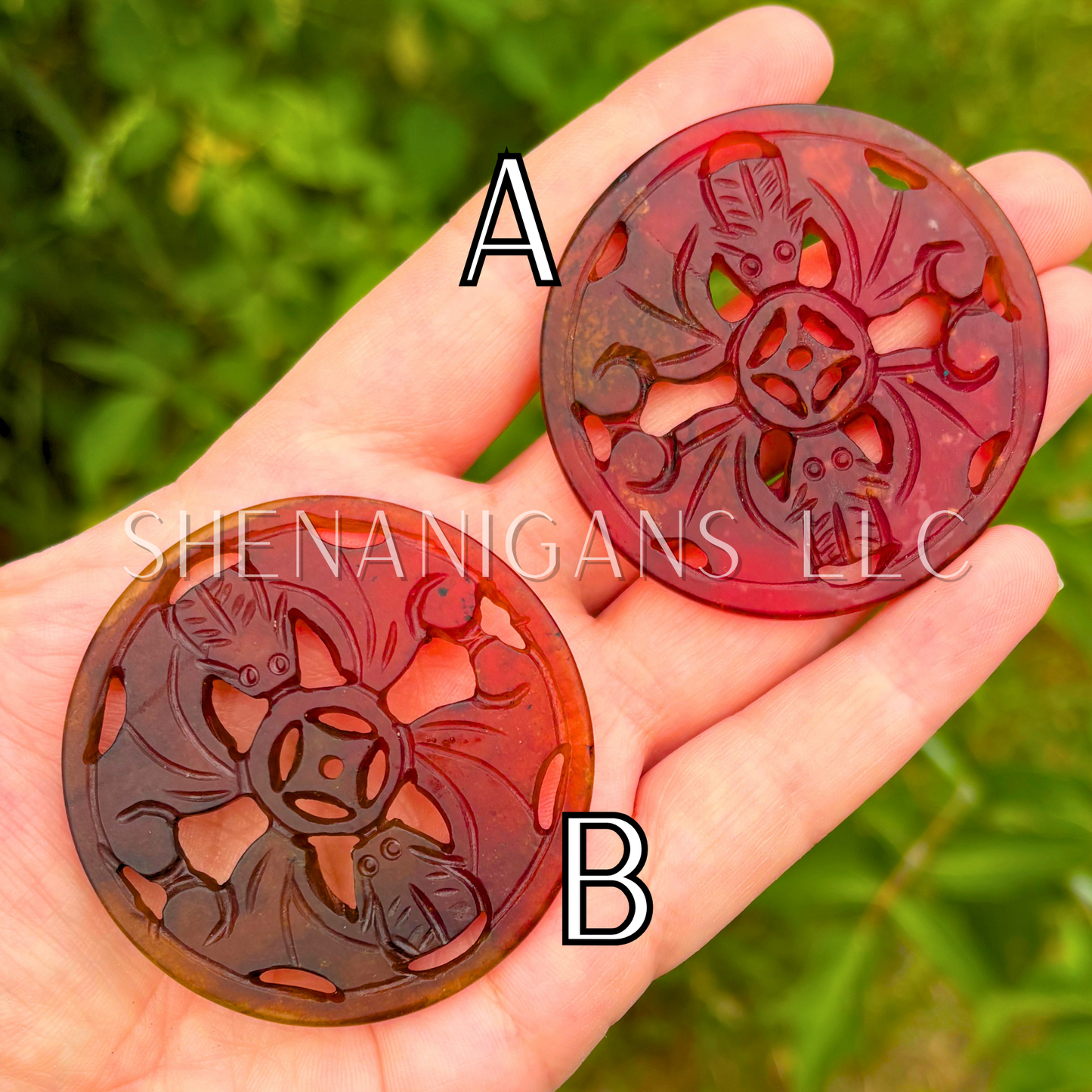 Xiu Jade Bat Circle Flat Carving