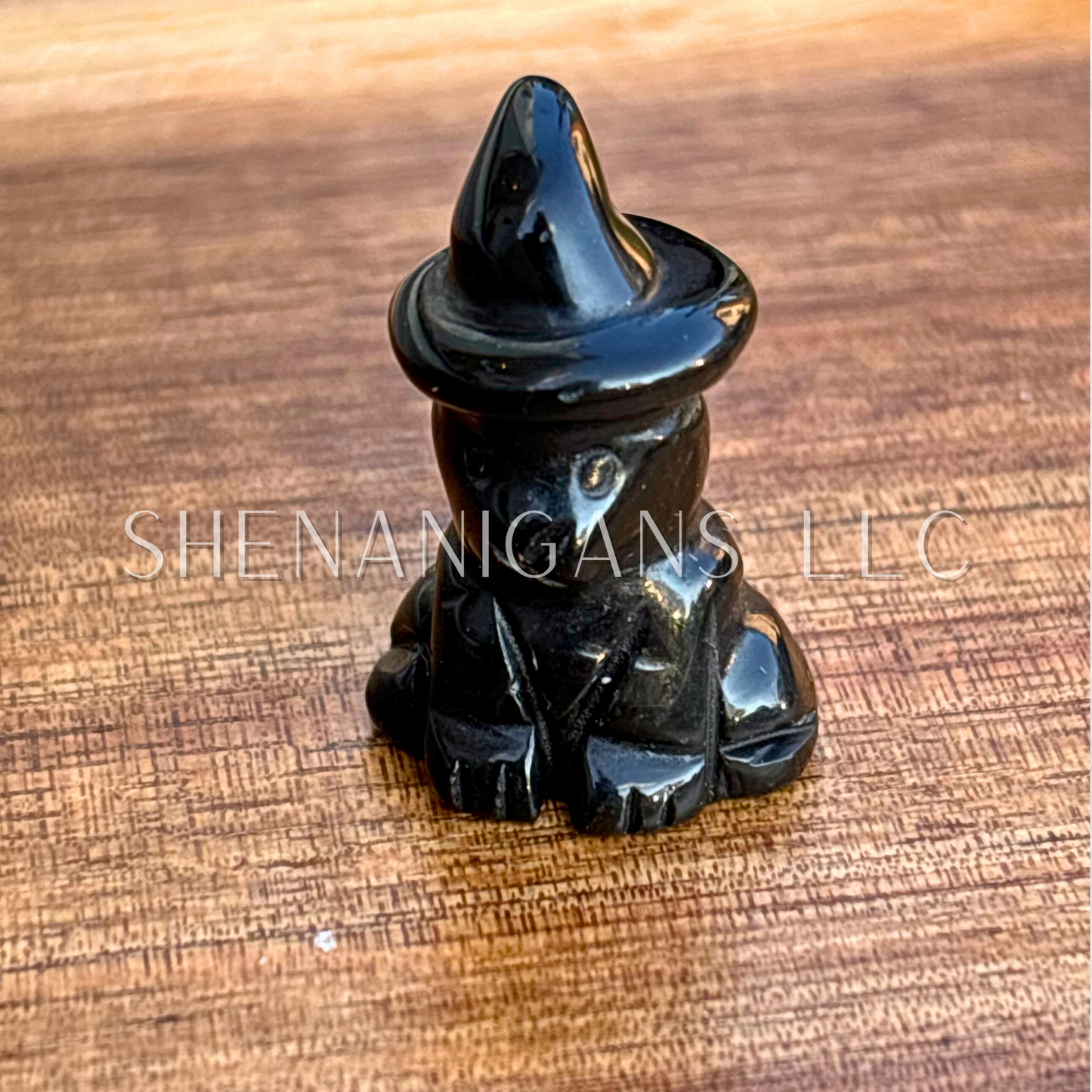 Tiny Witch Cat Crystal Carving – Magic & Protection