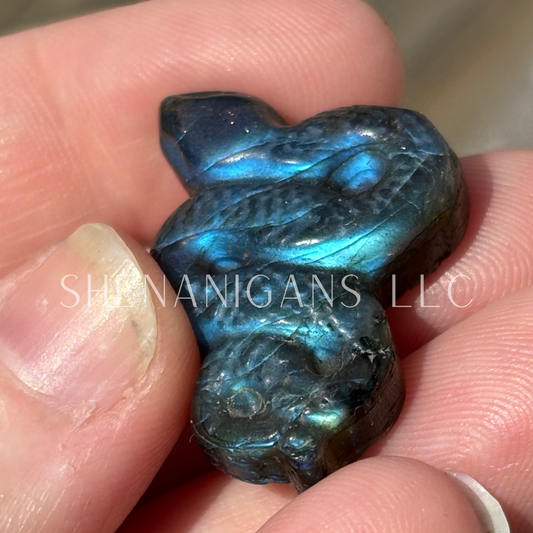 Snake - Mini Labradorite, Excellent Flash - Crystal Carving