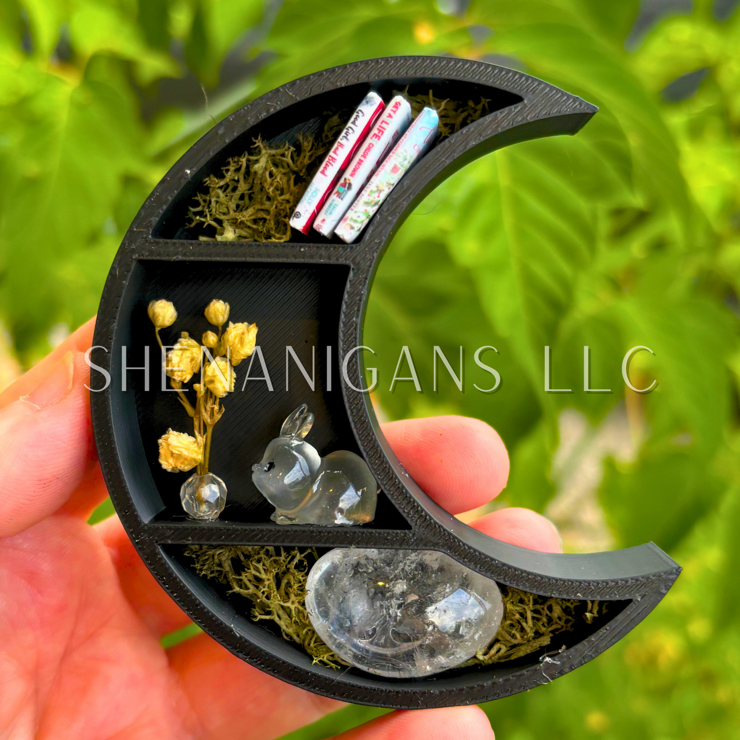 Mini Crescent Moon Magnet with Books and Friend - 3D Printed Moon Display with Handpicked Crystals, Moss & Trinkets (Copy) (Copy) (Copy)