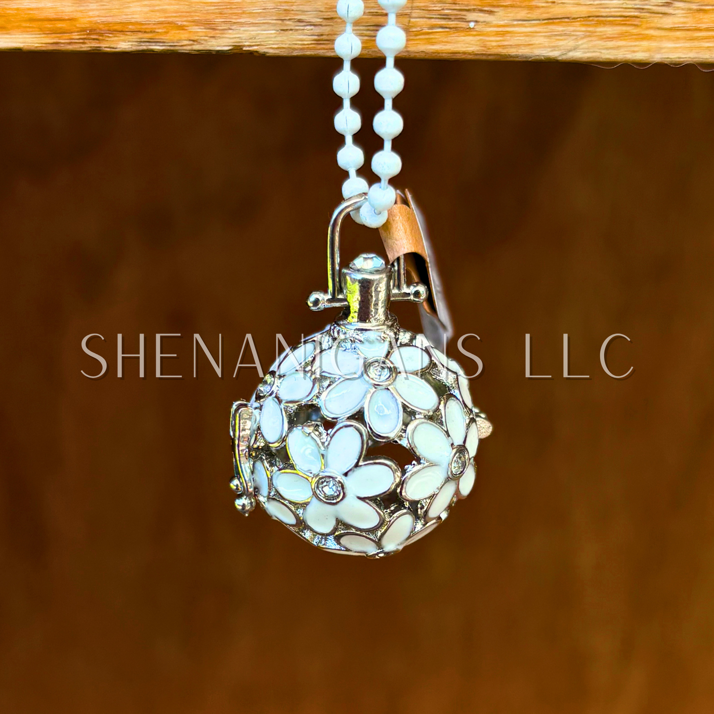 Flower Cage Crystal Holder Pendant – Adjustable Cage for Interchangeable Crystals