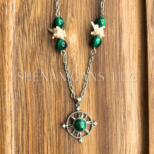 Malachite Spinning Fidget Compass Pendant – Necklace with Snake Vertebrae & Beads