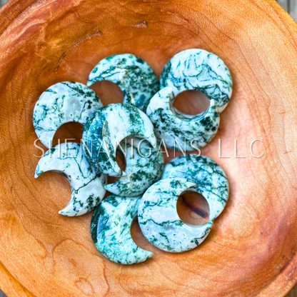 3CM Crescent Moon - Mini - Crystal Carving