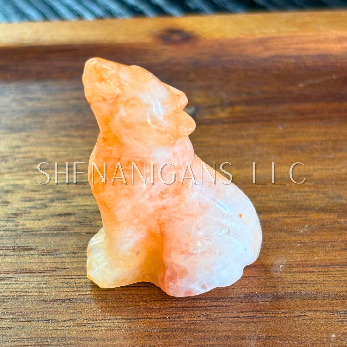 Howling Wolf - Small Carving