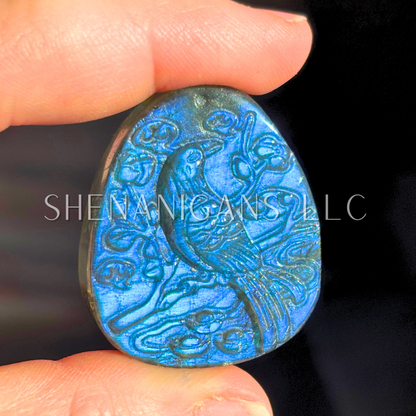 Bird - Cab - Flat Crystal Carving