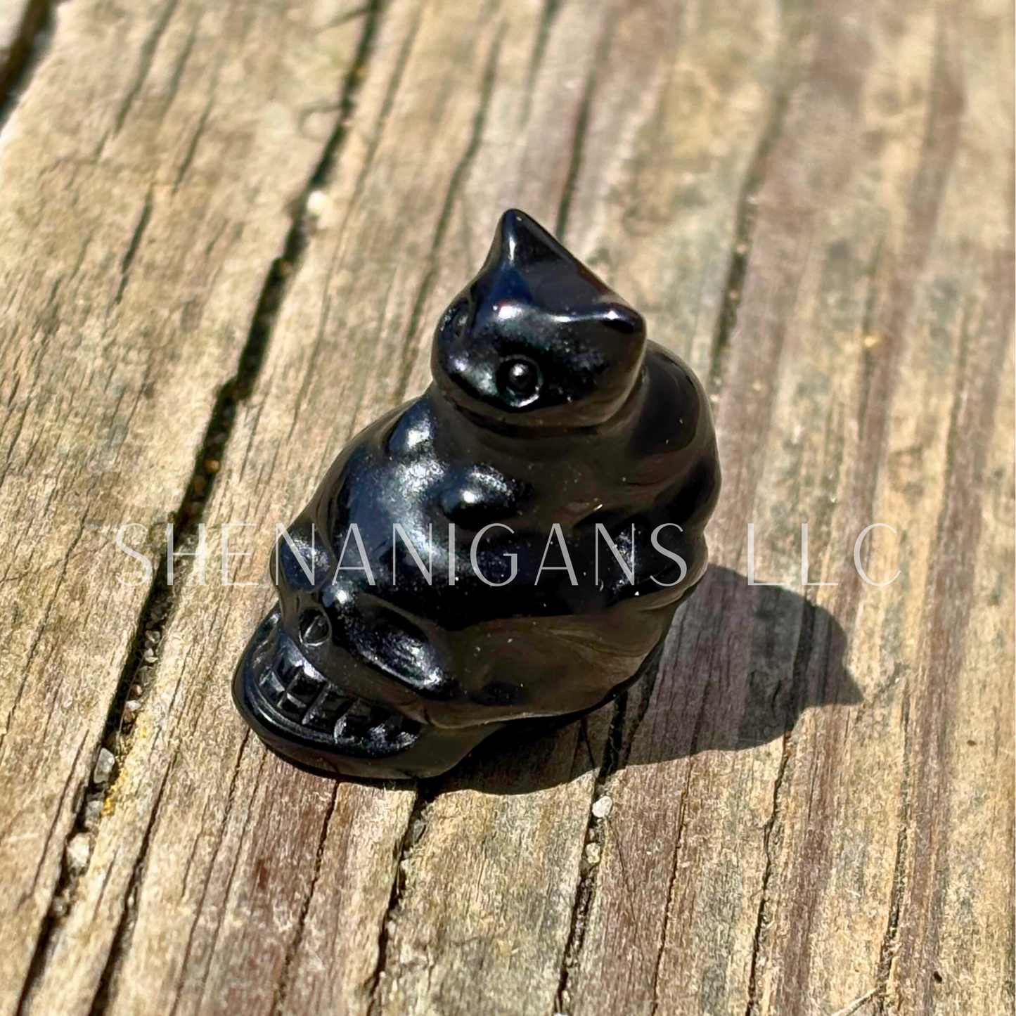 Cat on Skull - Crystal Carving