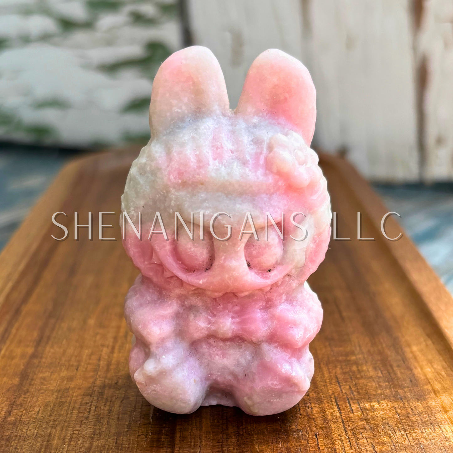 Little monster medium carving