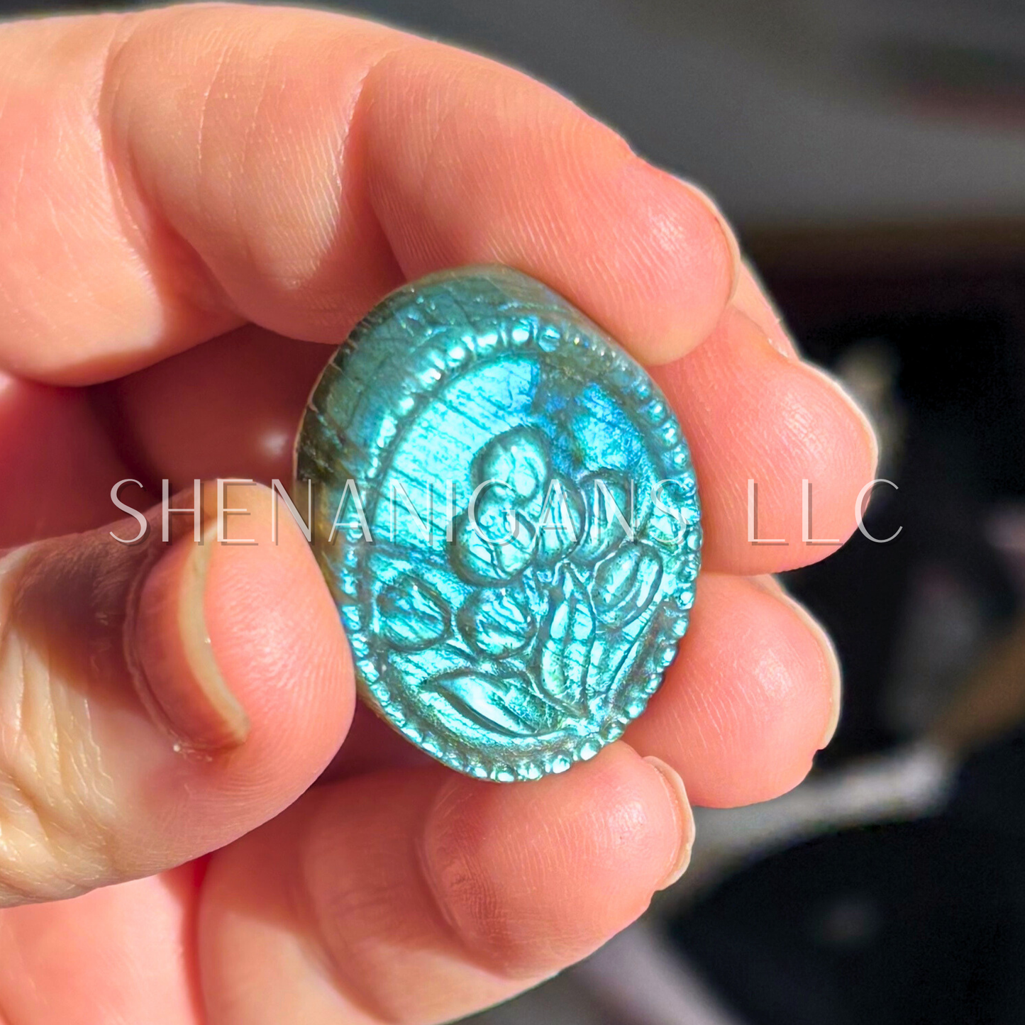 Framed Flower - Oval Cab - Flat Crystal Carving