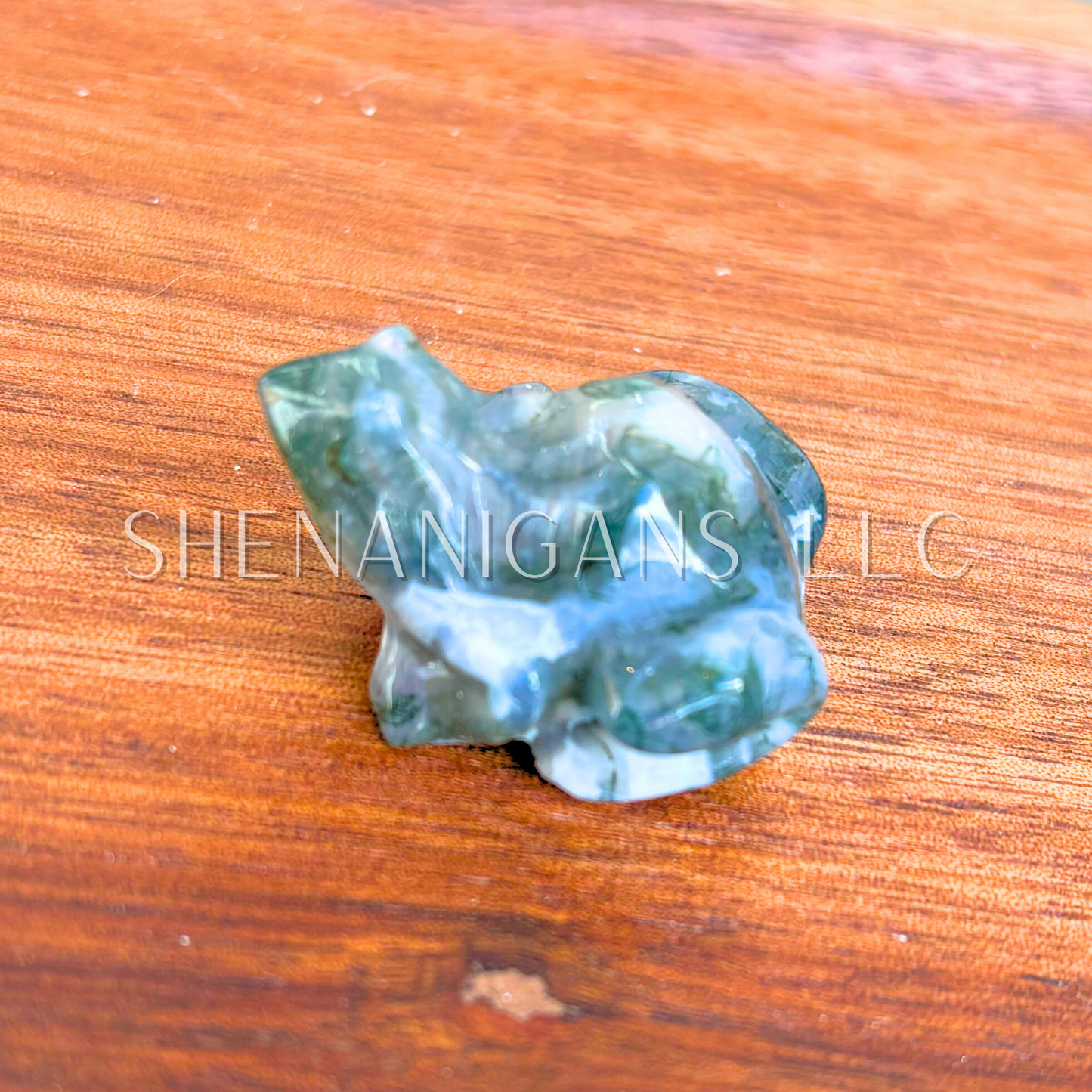 Small Frog Crystal Carving – Hand-Carved Gemstone Figurine