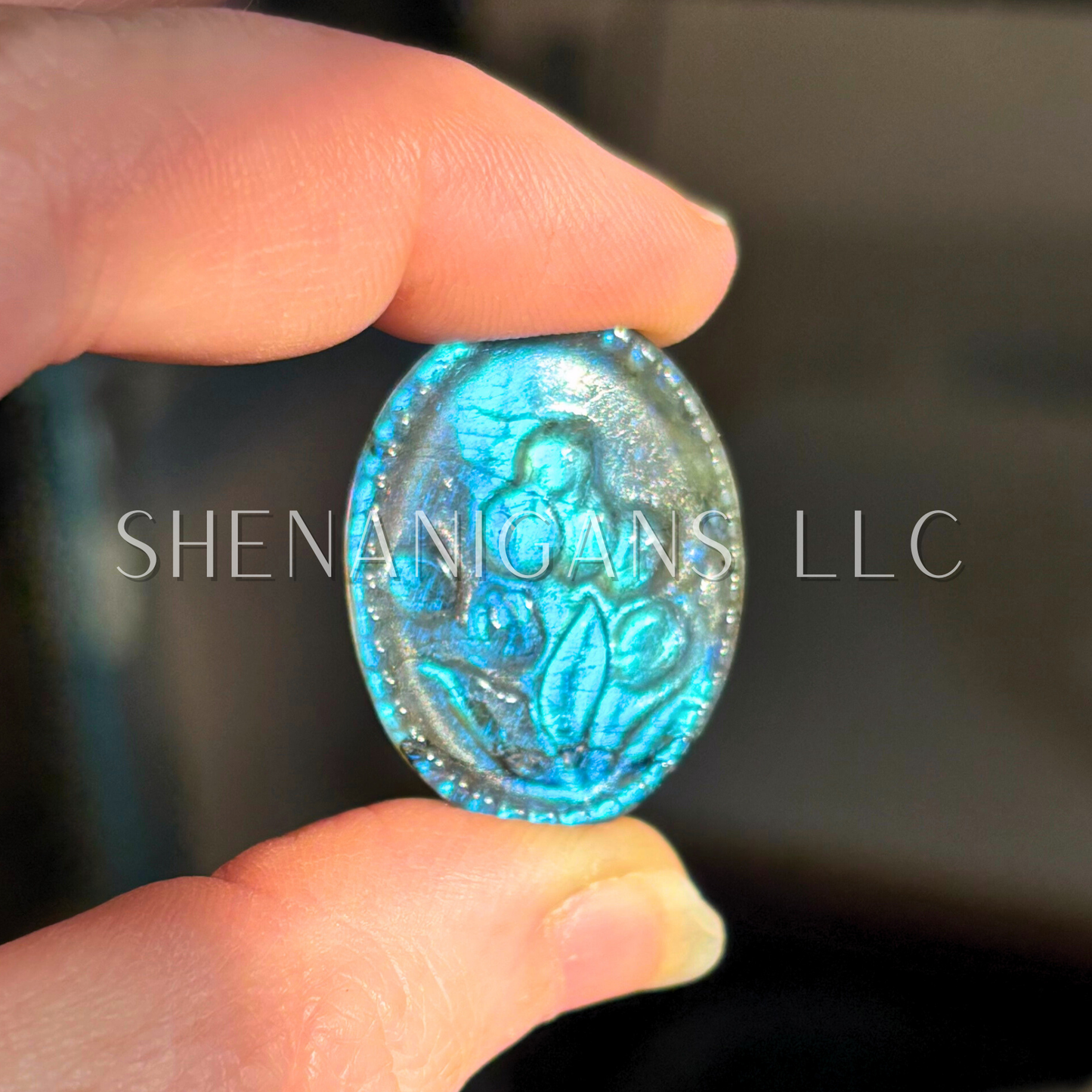 Framed Flower - Oval Cab - Flat Crystal Carving