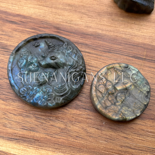 Unicorn - Flat Crystal Carving