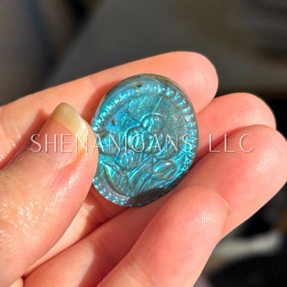 Framed Flower - Oval Cab - Flat Crystal Carving