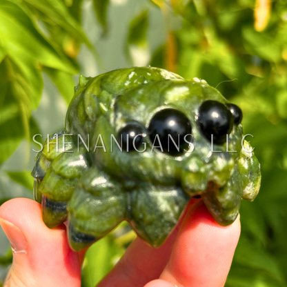 Cute Chibi Jumping Spider - Crystal Carving
