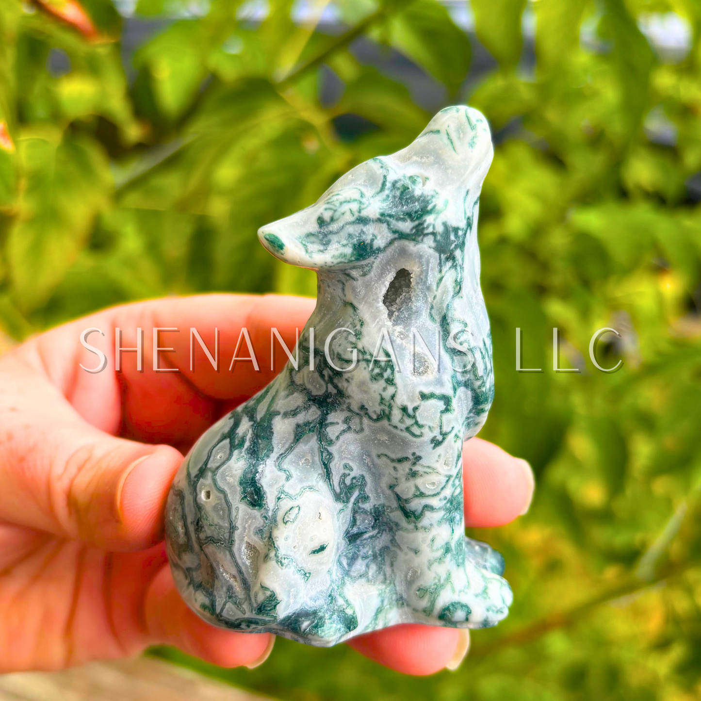 Moss Agate Howling Wolf