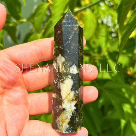 Green Mica Point