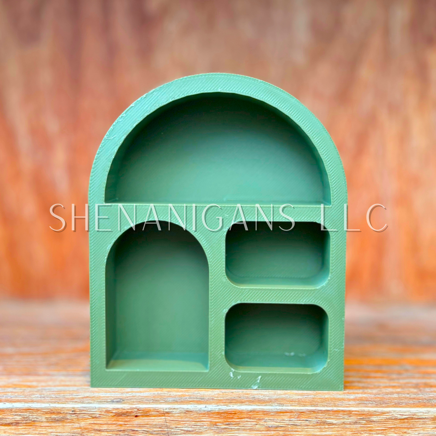 4 Section Curio Shelf Arch