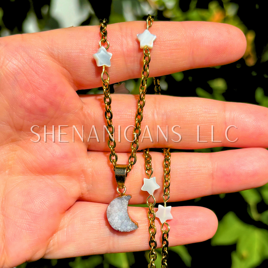 Druzy Agate Small Crescent Moon Necklace