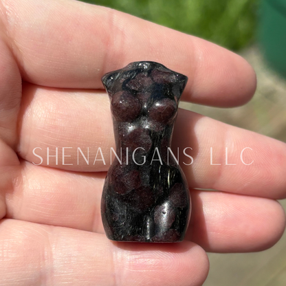 Lady Body - Crystal Carving