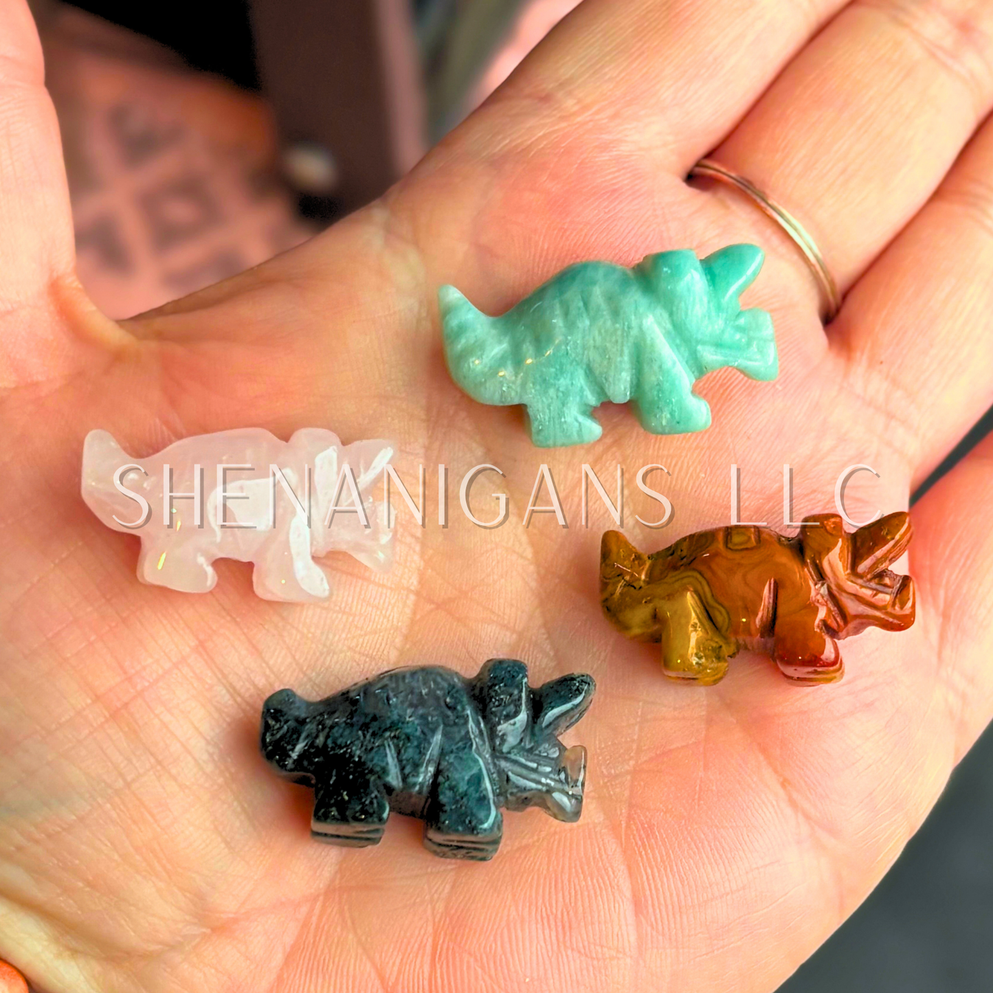 Triceratops - tiny- Crystal Carving