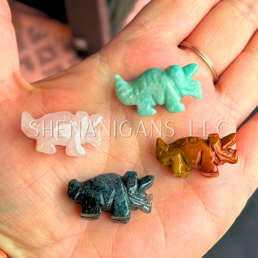 Triceratops - tiny- Crystal Carving