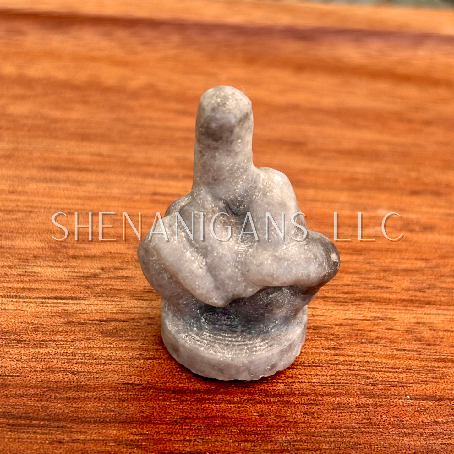 Middle Finger - Mini - Crystal Carving