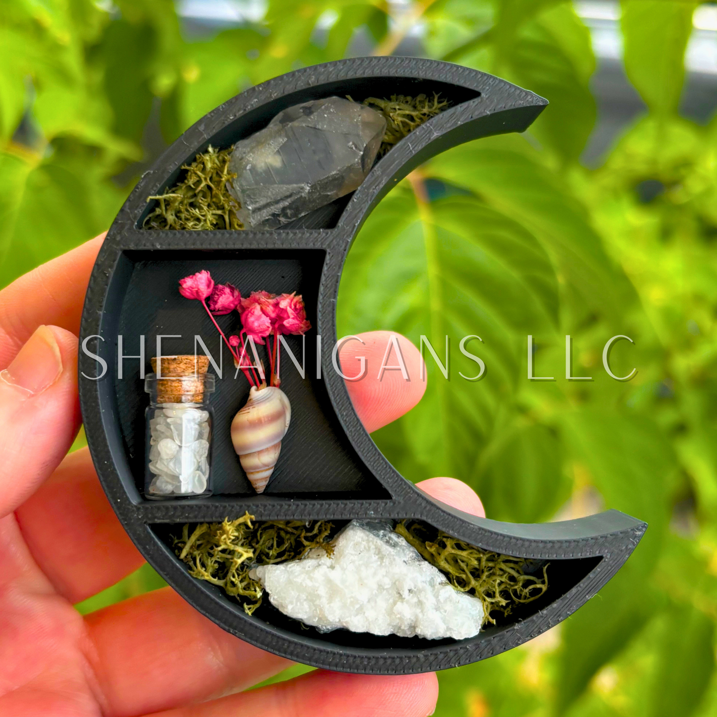 Mini Crescent Moon Magnet with Shells - 3D Printed Moon Display with Handpicked Crystals, Moss & Trinkets
