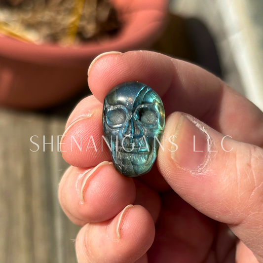 Skull - Mini Labradorite, Excellent Flash - Crystal Carving