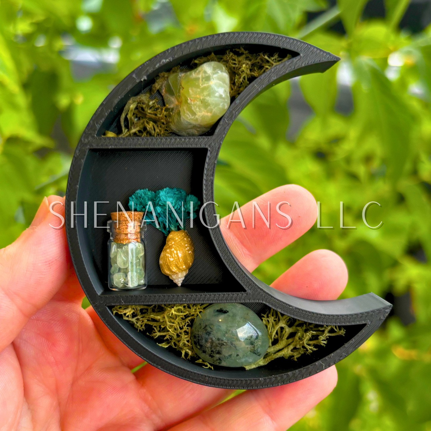 Mini Crescent Moon Magnet with Shells - 3D Printed Moon Display with Handpicked Crystals, Moss & Trinkets