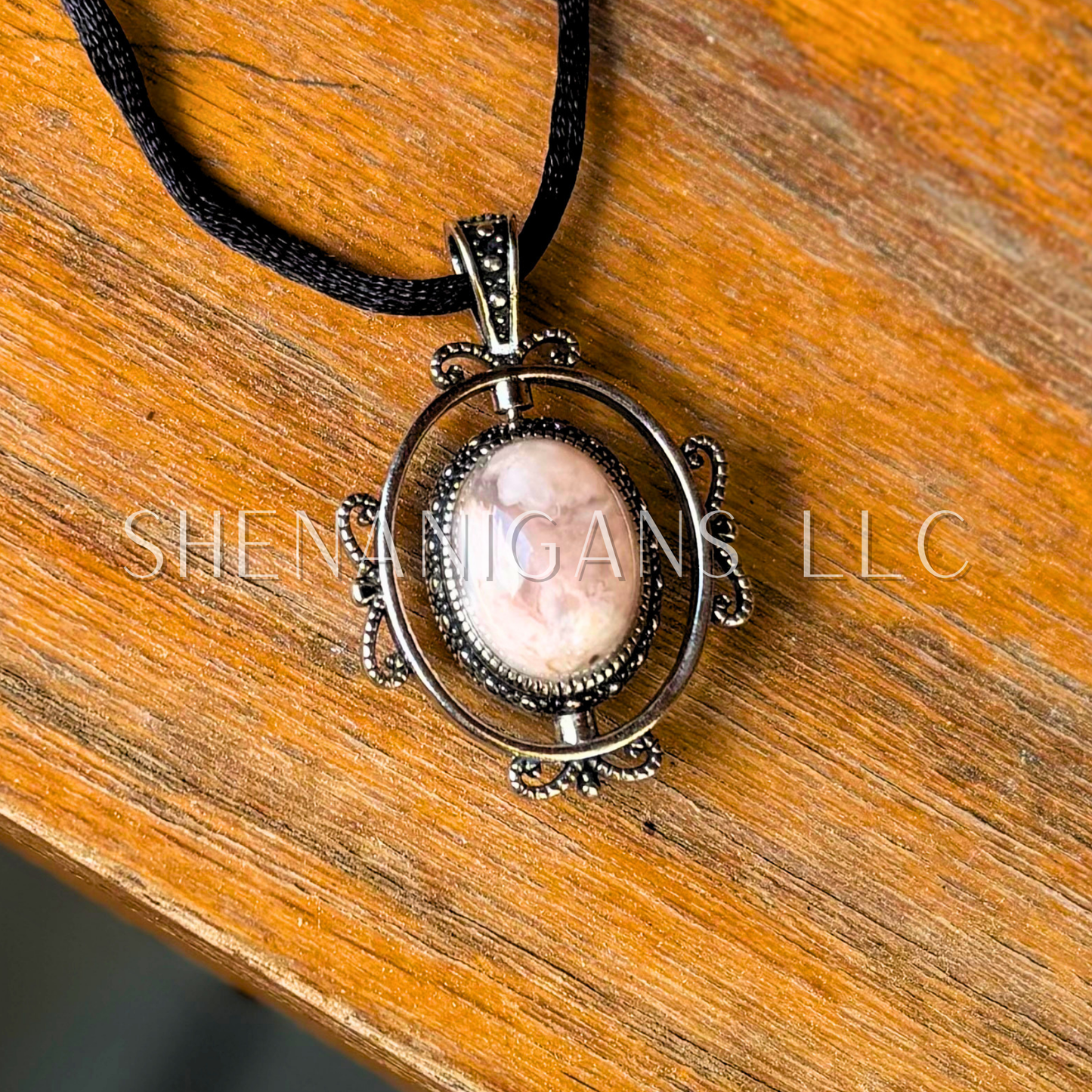 Antiqued Spinning Pendant - Flower Agate
