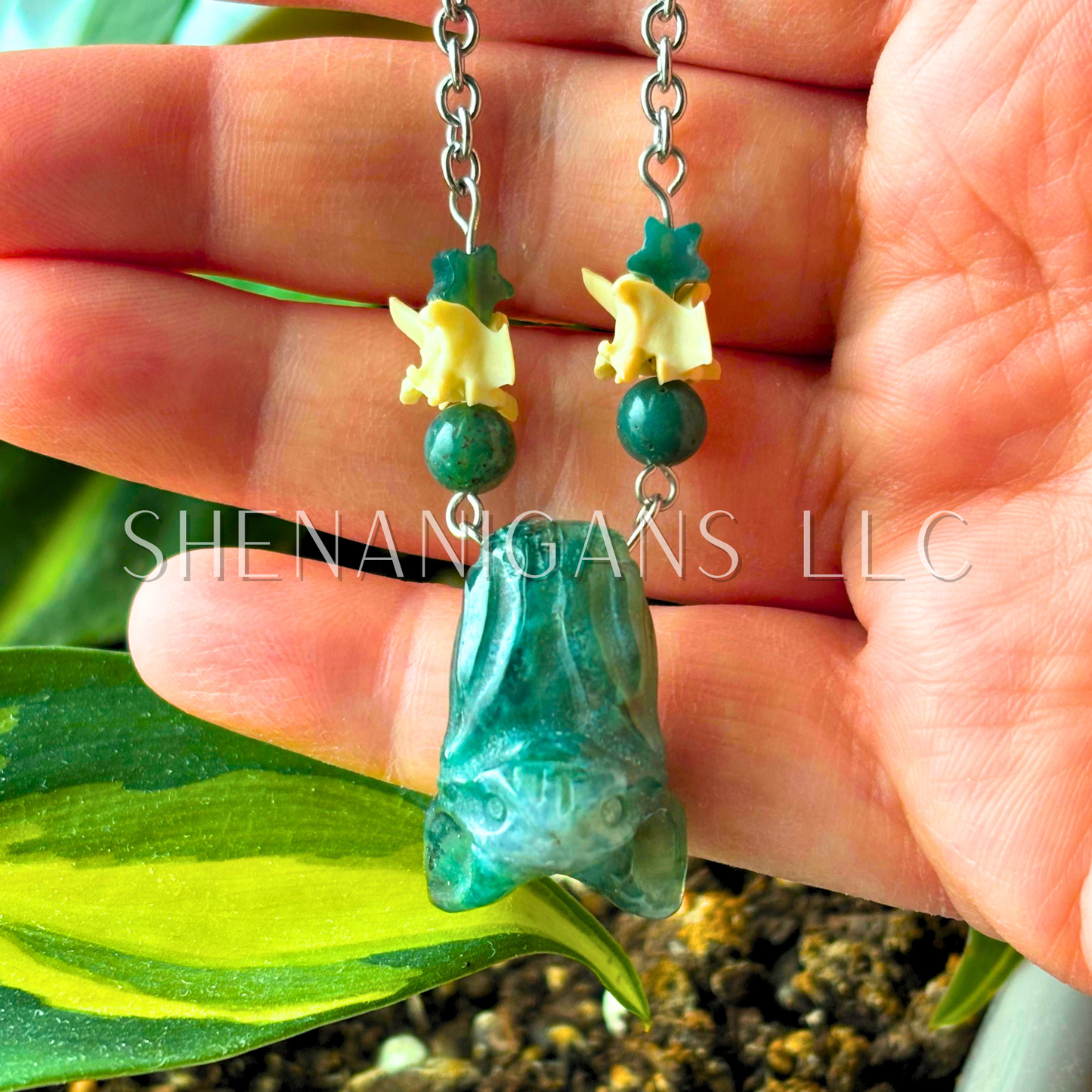 Clear Moss Agate Bat Necklace – Crystal Carving with Snake Vertebrae and Moss Agate Beads