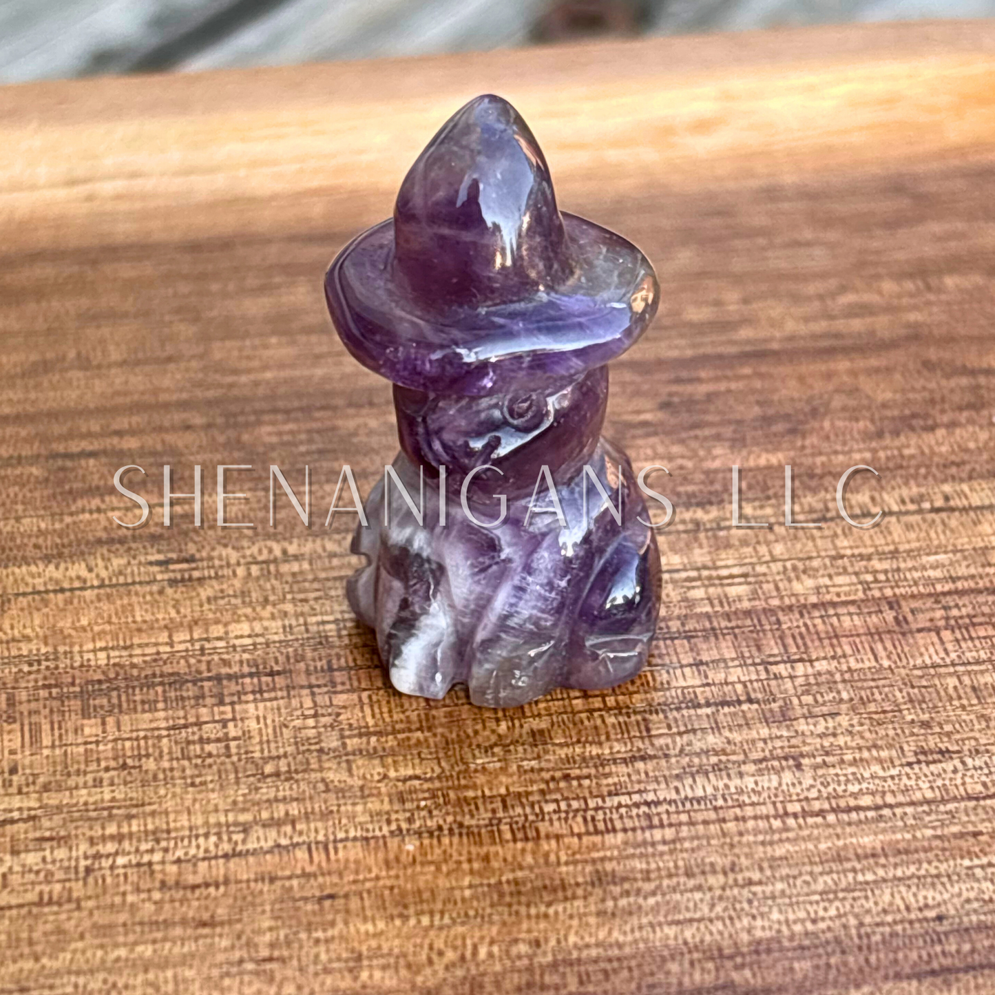 Tiny Witch Cat Crystal Carving – Magic & Protection