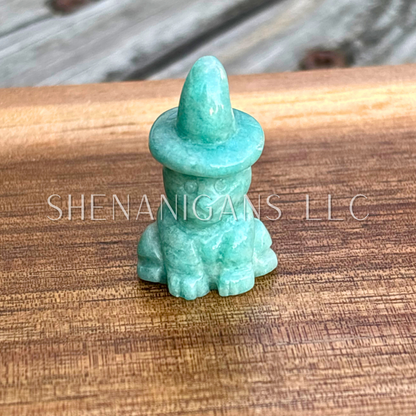 Tiny Witch Cat Crystal Carving – Magic & Protection